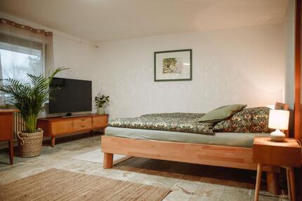 Wohnung Bretzfeld - 3 Zimmer, 80 m&sup2;, 130&euro; | Angebot:25783423