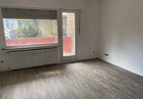 GUT AUFGETEILTE, MODERNISIERTE DREIZimmerwohnung MIT BALKON