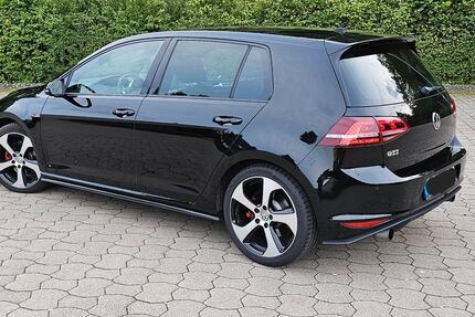 VW Golf 91.500 km 14.700 &euro; Künzelsau 74653