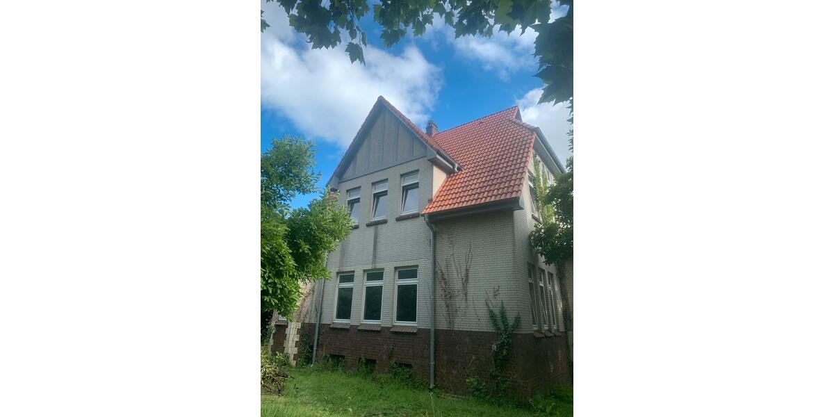 Villa Beverstedt - 9 Zimmer, 260 m&sup2;, 230.000&euro; | Angebot:27144683