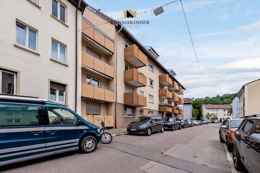 Lichtdurchflutete, moderne 2-Zimmer-Wohnung mit Balkon in Stuttgart-Süd