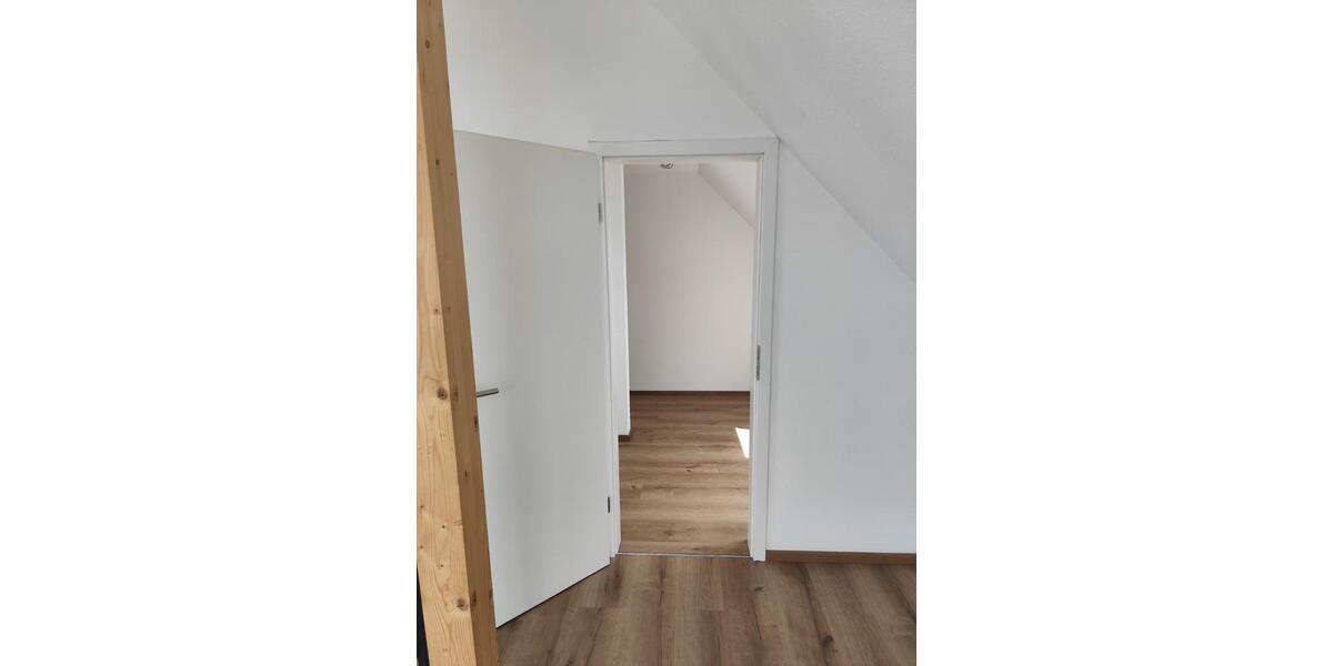 Etagenwohnung Lachen - 2 Zimmer, 75 m&sup2;, 340.000&euro; | Angebot:26965471