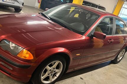 BMW 323 166.000 km 3.400 € Liederbach 65835