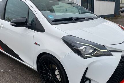 Toyota Yaris 52.000 km 23.590 &euro; Aalen 73431