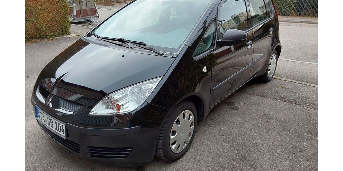 Mitsubishi Colt 43.600 km 1.700 &euro; Fürstenfeldbruck 82256