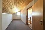 Etagenwohnung Laichingen-Feldstetten Feldstetten - 9 Zimmer, 168 m&sup2;, 249.000&euro; | Angebot:25672484