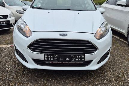 Ford Fiesta 106.304 km 4.600 &euro; Karlsruhe 76137