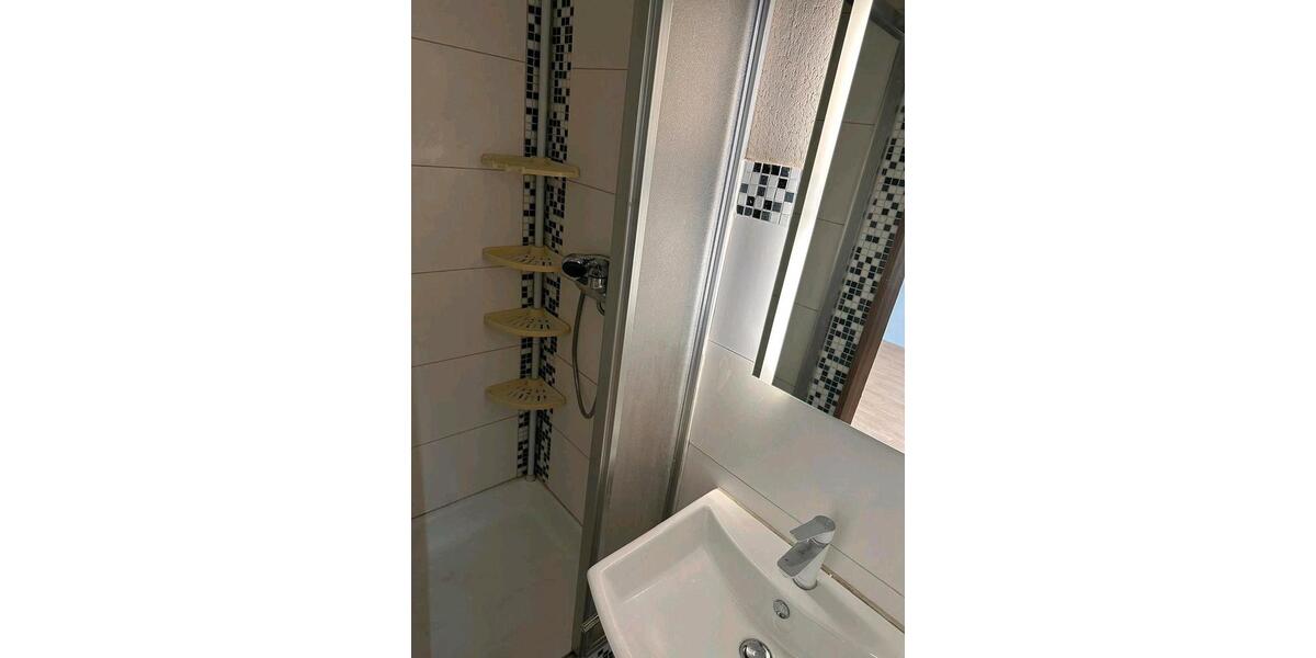 Reihenhaus Reutlingen Sondelfingen - 5 Zimmer, 87 m&sup2;, 1.200&euro; | Angebot:26611073