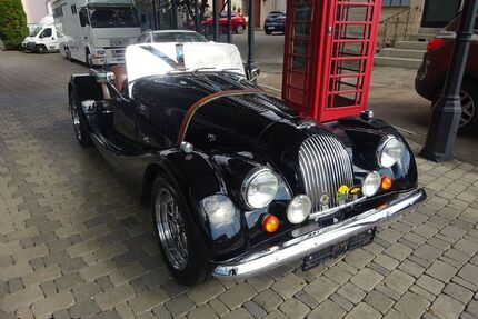 Morgan Plus 8