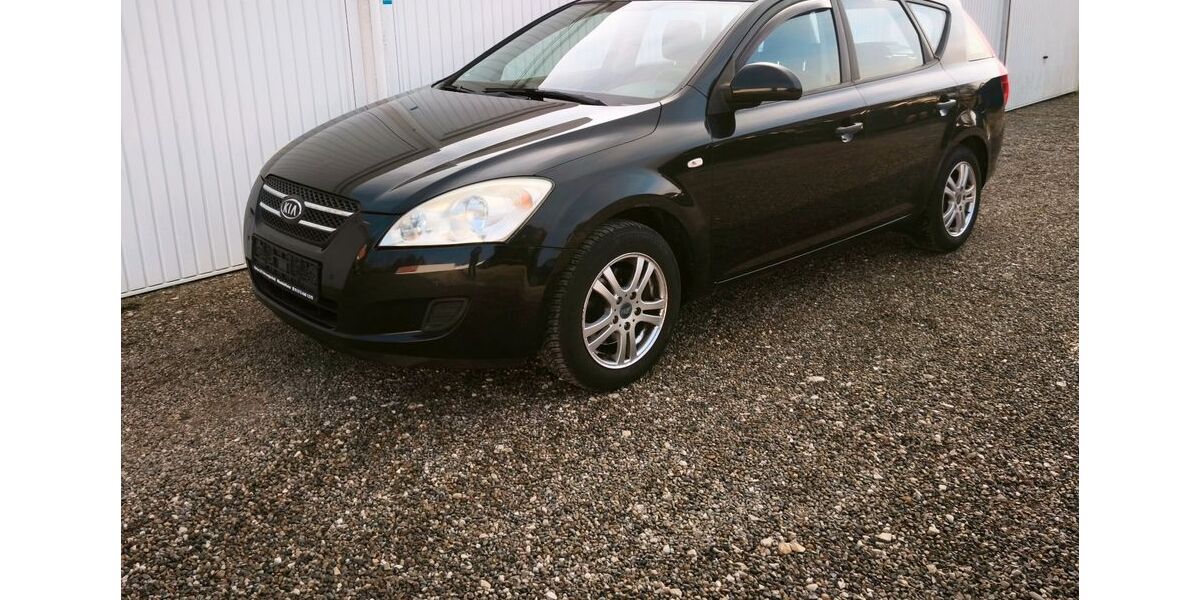 Kia ceed Sportswagon 197.000 km 3.200 &euro; Dürrlauingen / Ortsteil Mindelaltheim 89350
