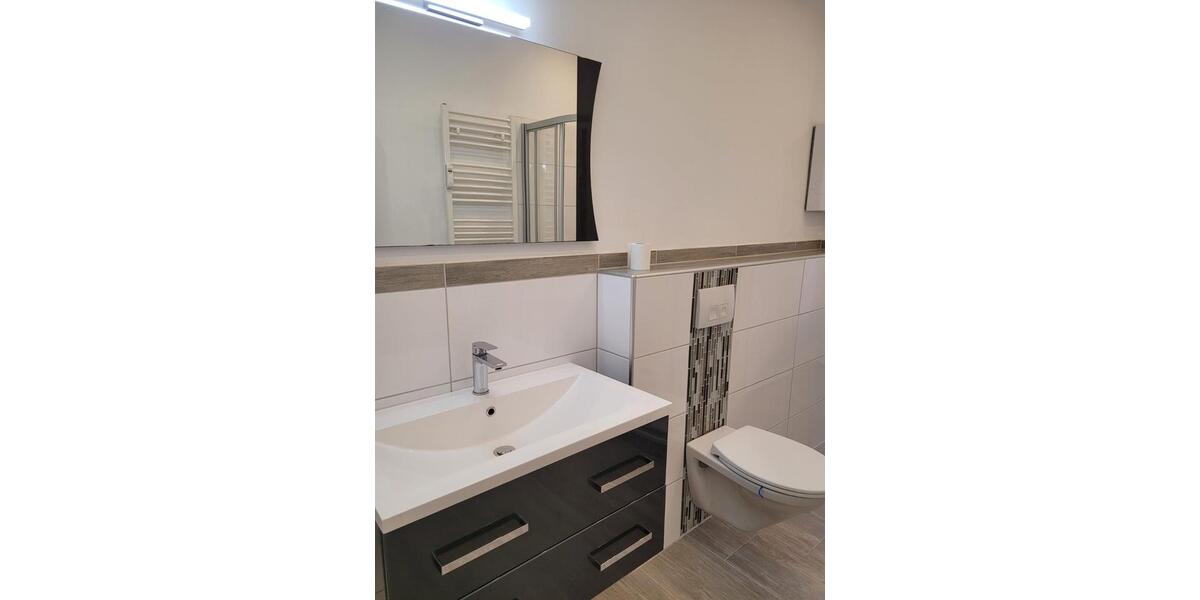 Schöne 3- Zimmer- Wohnung mit großer Küche 3 zimmer