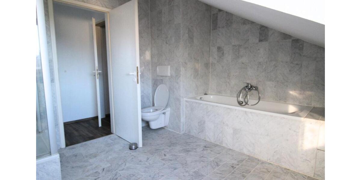 Dachgeschoßwohnung Rothenburg ob der Tauber - 2 Zimmer, 54 m&sup2;, 139.000&euro; | Angebot:27013693