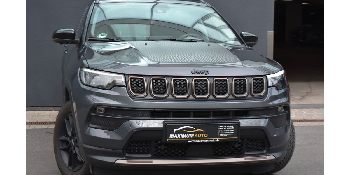 Jeep Compass 29.987 km 25.500 &euro; Fulda 36037