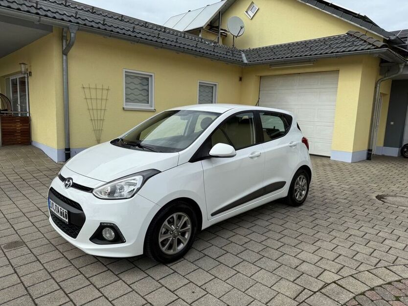 i10