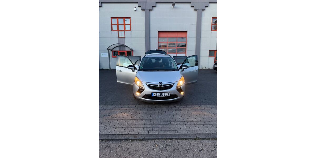 Opel Zafira 143.000 km 6.100 &euro; Hilden 40723
