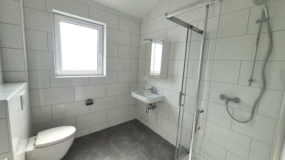 Dachgeschoßwohnung Bad Neustadt an der Saale - 2 Zimmer, 74 m&sup2;, 780&euro; | Angebot:26399602