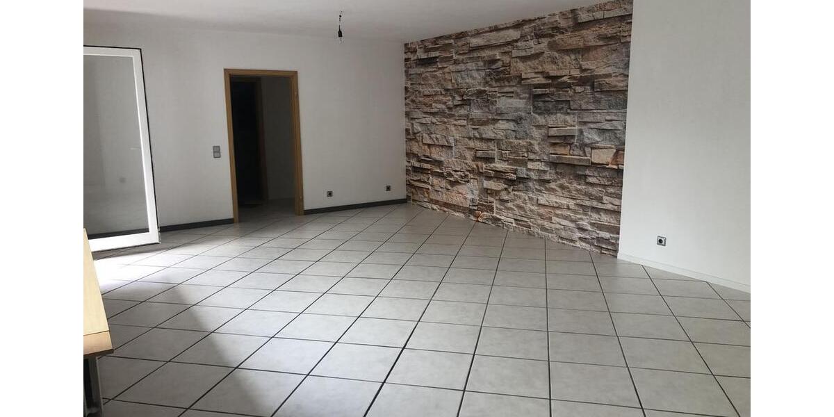 Mehrfamilienhaus, Wohnhaus Siegen - 6 Zimmer, 180 m&sup2;, 415.000&euro; | Angebot:26818969