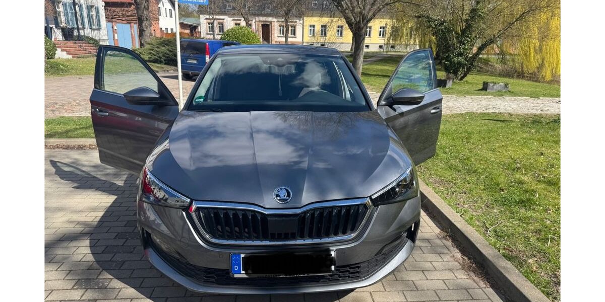 Skoda Scala 51.000 km 19.500 &euro; Berlin 12629