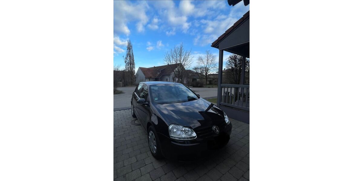 VW Golf 115.000 km 3.200 &euro; Egg 87743