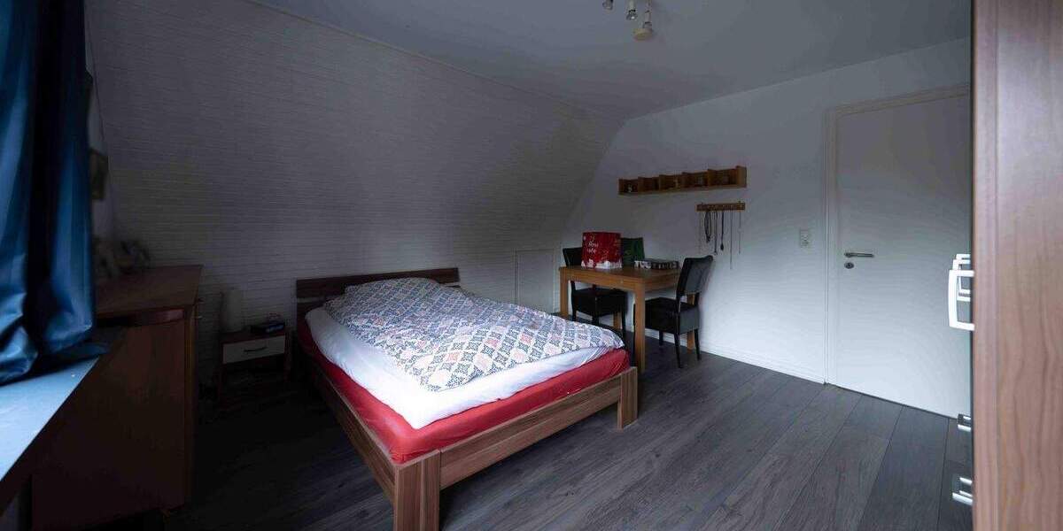Einfamilienhaus Uetersen - 5 Zimmer, 150 m&sup2;, 319.000&euro; | Angebot:25697874