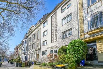 Sonnendurchflutete Wohnidylle mit Balkonblick ins Grüne - Ihre Ruheoase im Herzen Mönchengladbachs!