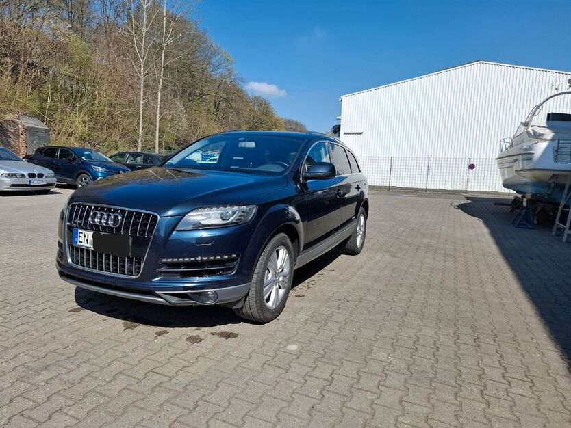 Q7