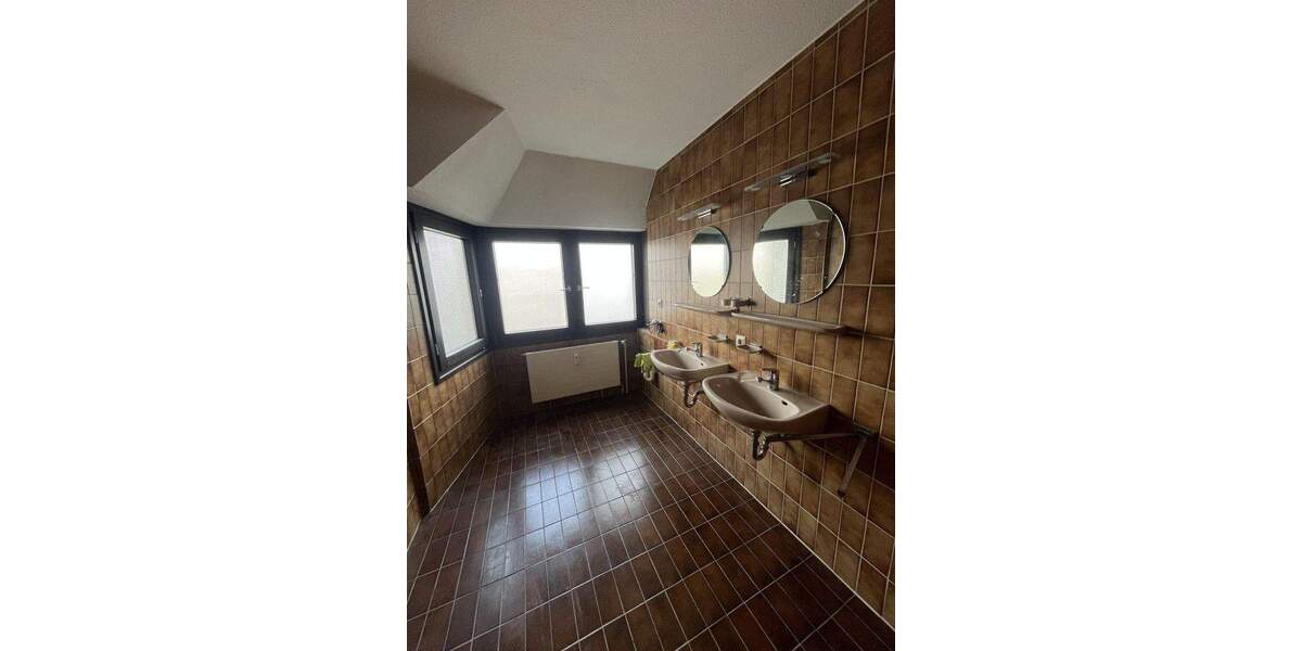 Etagenwohnung Stuttgart West - 3 Zimmer, 109 m&sup2;, 1.343&euro; | Angebot:25089186