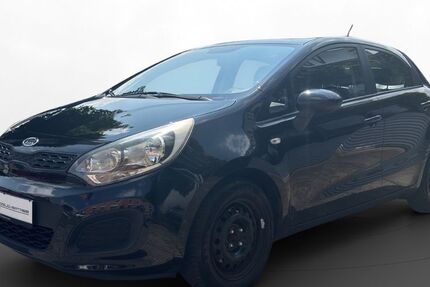 Kia Rio 127.000 km 3.990 € Fürth 90763