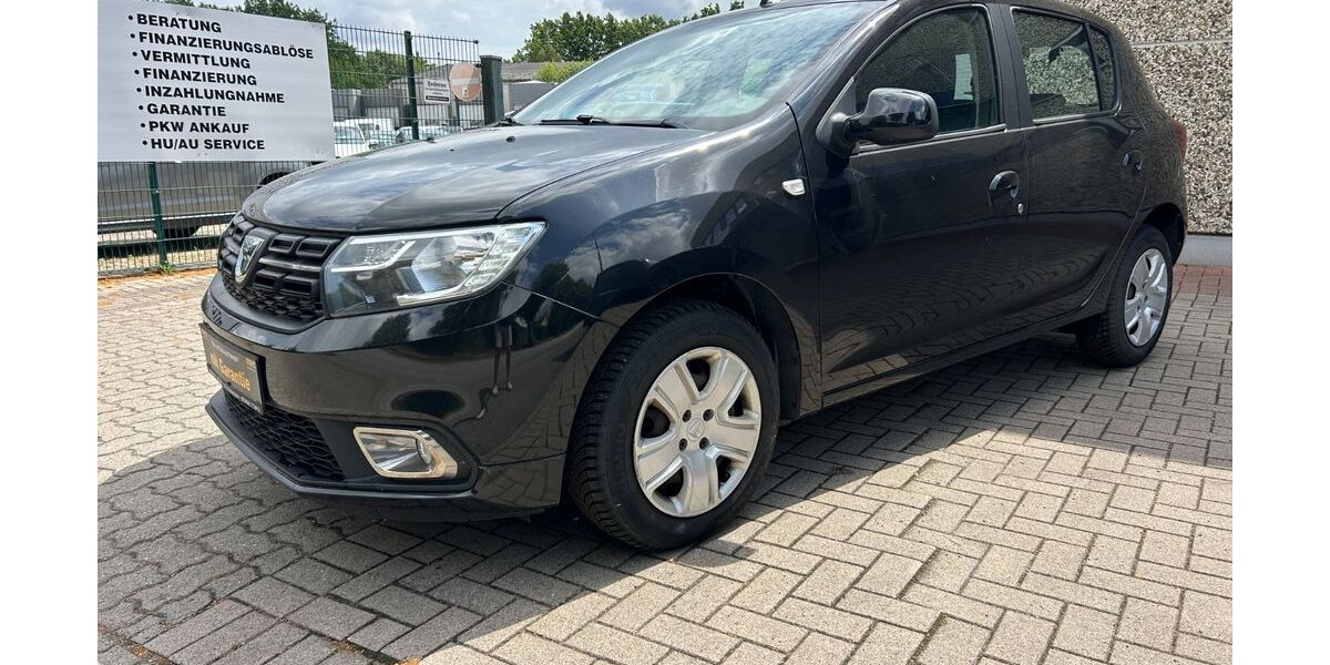 Dacia Sandero 47.800 km 6.900 &euro; Lübeck 23556