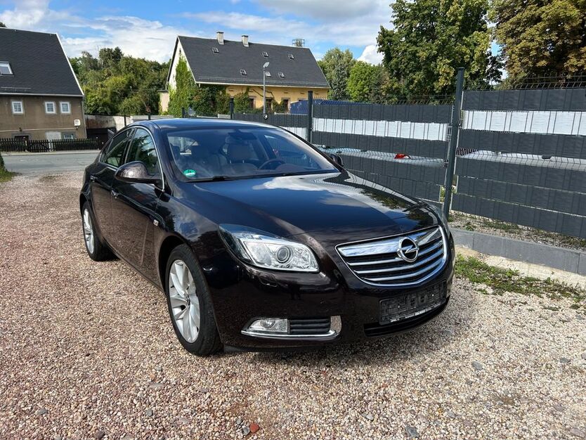 Opel Insignia 124.000 km 6.490 € Chemnitz 09114