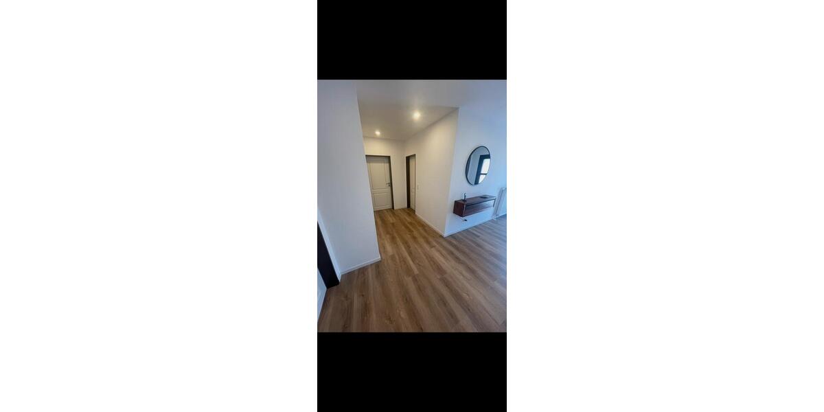Erdgeschoßwohnung Varel - 3 Zimmer, 90 m&sup2;, 800&euro; | Angebot:25369503