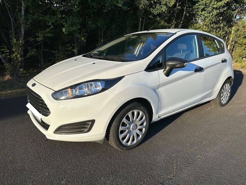 Ford Fiesta 37.200 km 8.490 € Niederkassel 53859
