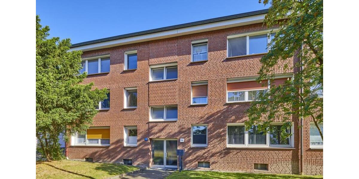 Tapezierte 3-Zimmer-Wohnung mit Laminatboden zum sofortigen Einzug... 3 zimmer