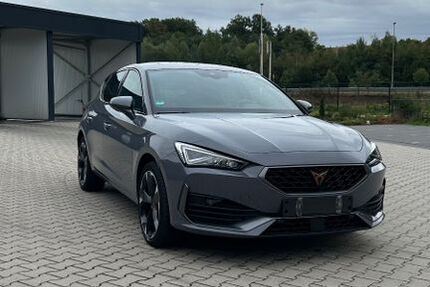 Cupra Leon 46.920 km 24.499 € Kempen 47906