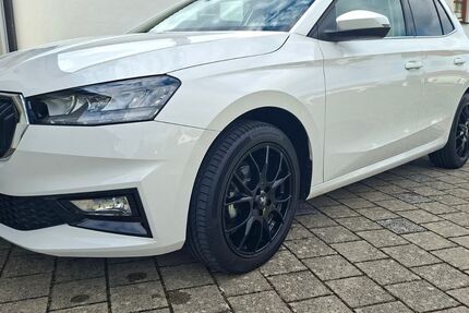 Skoda Fabia 8.800 km 17.900 &euro; Gaimersheim 85080