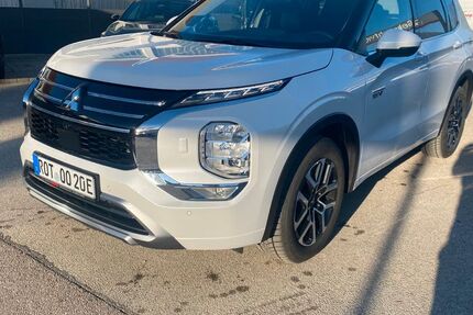 Mitsubishi Outlander 5.000 km 44.990 &euro; Rothenburg/Tbr. 91541