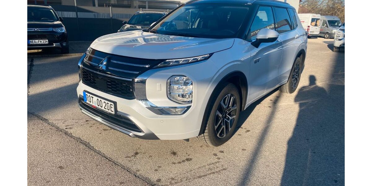 Mitsubishi Outlander 5.000 km 44.990 &euro; Rothenburg/Tbr. 91541