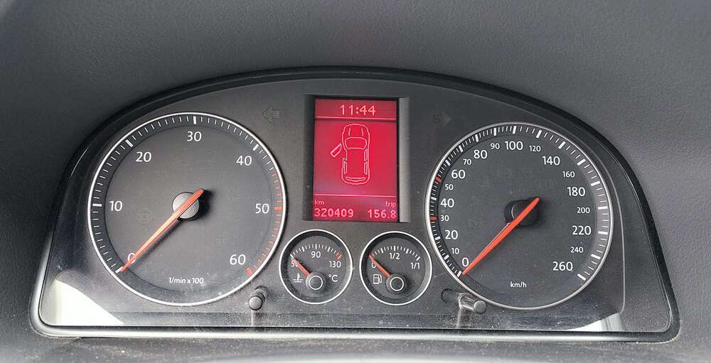 VW Touran 320.500 km 1.500 € Troisdorf 53840