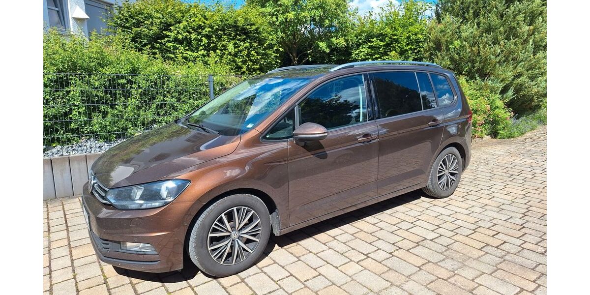 VW Touran 184.000 km 10.500 &euro; Alheim 36211