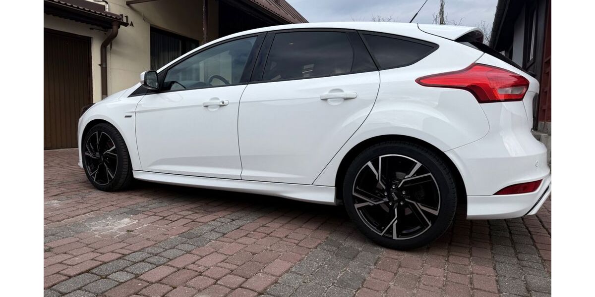 Ford Focus 149.000 km 9.100 &euro; Angelbachtal 74918