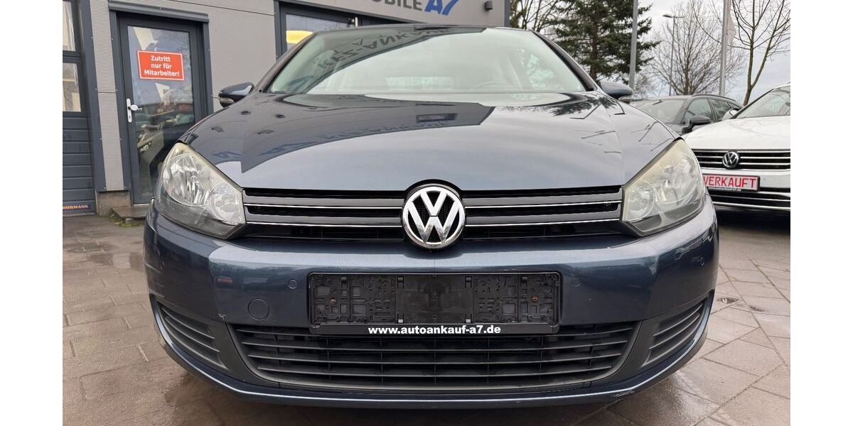 VW Golf 102.865 km 5.499 &euro; Isernhagen OT Altwarmbüchen bei Hannover A2/A7 30916