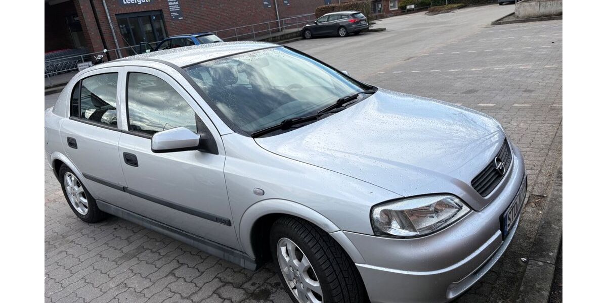 Opel Astra 89.300 km 2.750 &euro; Stade 21680