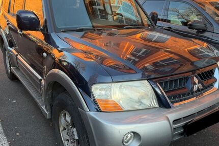 Mitsubishi Pajero 313.822 km 4.800 &euro; Berlin 13403
