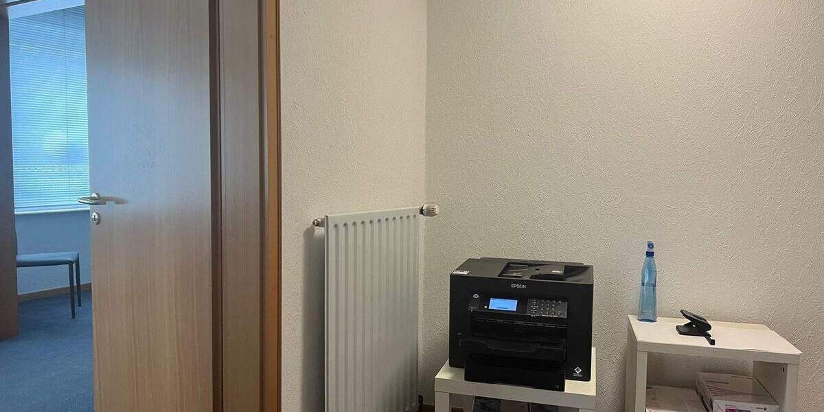 Gewerbeobjekt Engelskirchen - 4 Zimmer, 103 m&sup2;, 775&euro; | Angebot:26702702
