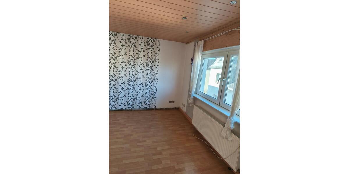 Einfamilienhaus Simmern/Hunsrück Hunsrück - 6 Zimmer, 120 m&sup2;, 160.000&euro; | Angebot:27093855