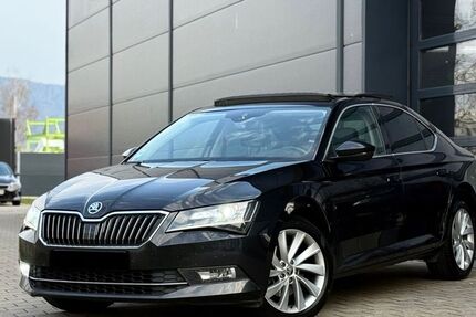 Skoda Superb 209.000 km 12.900 &euro; Offenburg OT Nordstadt 77652