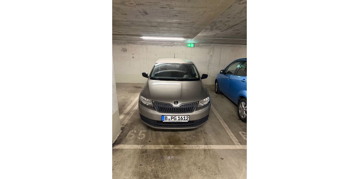 Skoda Rapid 83.000 km 7.500 &euro; Berlin 12351
