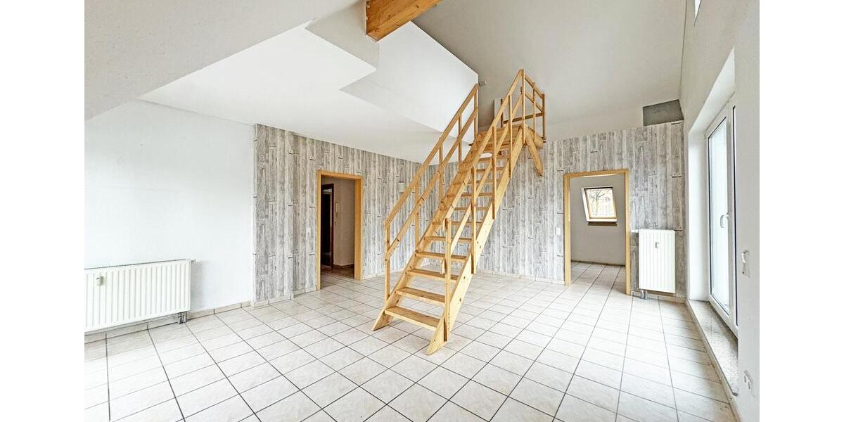 Dachgeschoßwohnung Windeck - 2 Zimmer, 93 m&sup2;, 600&euro; | Angebot:22180868