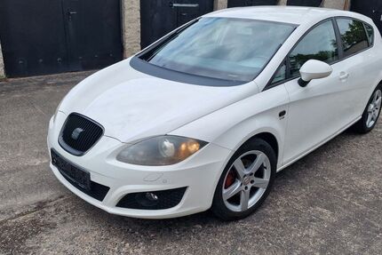Seat Leon 155.000 km 4.800 &euro; Lohsa 02999