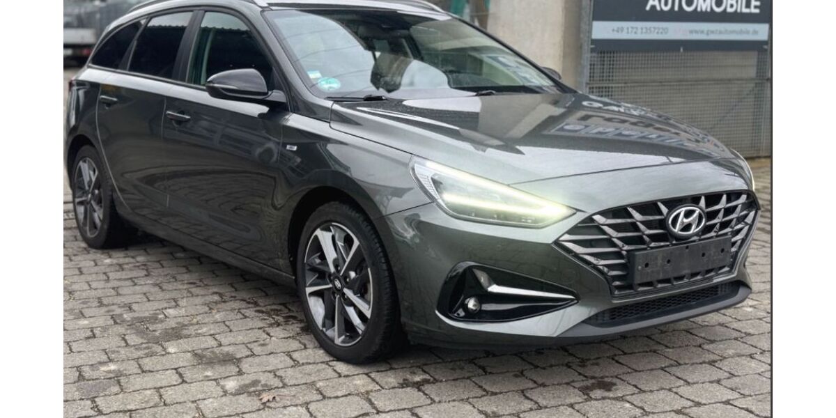 Hyundai i30 111.800 km 14.950 &euro; Metzingen 72555